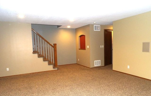 2218 E Tall Tree Rd, Derby, KS 67037