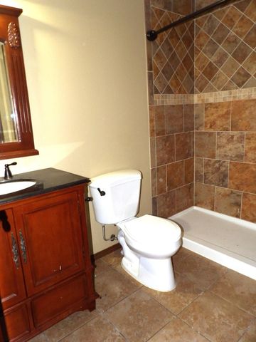 2218 E Tall Tree Rd, Derby, KS 67037