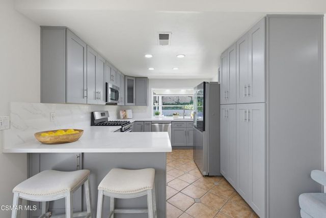 786 Capitan Street, Newbury Park, CA 91320