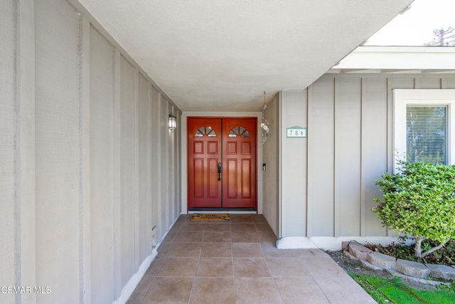 786 Capitan Street, Newbury Park, CA 91320