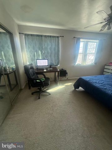 211 W CLINTON AVE, Oaklyn, NJ 08107