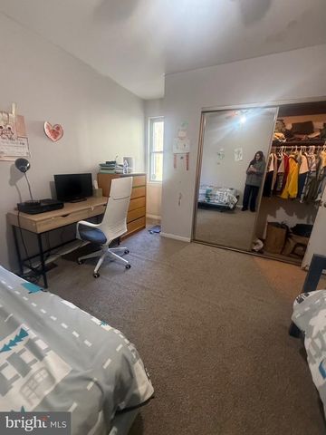 211 W CLINTON AVE, Oaklyn, NJ 08107