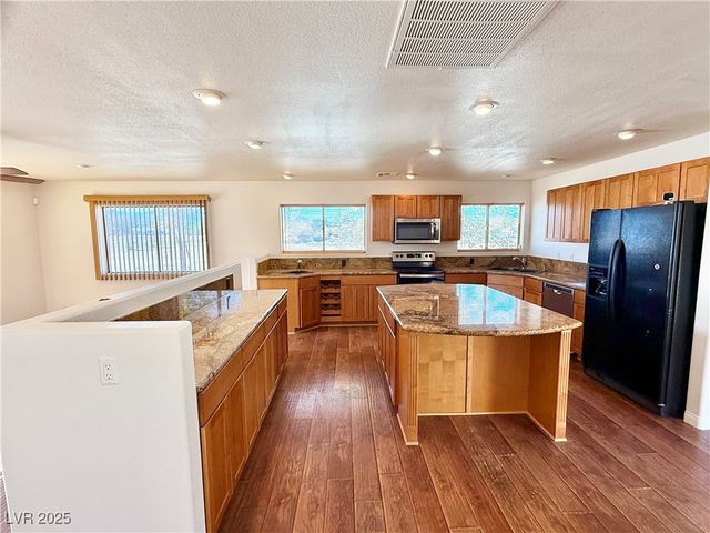 1100 Dollar Street, Pahrump, NV 89048