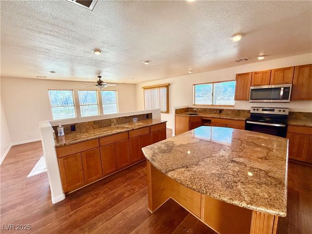 1100 Dollar Street, Pahrump, NV 89048