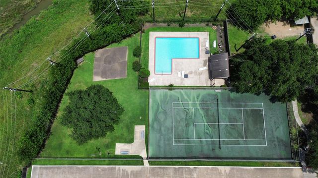 13798 Hollowgreen Drive 305, Houston, TX 77082