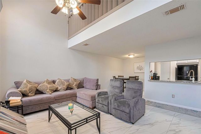 13798 Hollowgreen Drive 305, Houston, TX 77082