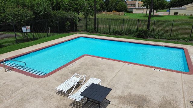 13798 Hollowgreen Drive 305, Houston, TX 77082