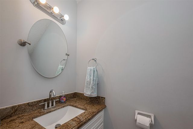 13798 Hollowgreen Drive 305, Houston, TX 77082