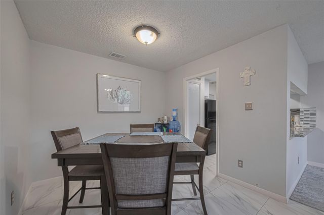 13798 Hollowgreen Drive 305, Houston, TX 77082