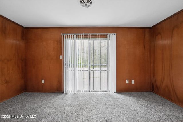 1027 Autumn Street, Jackson, MS 39212