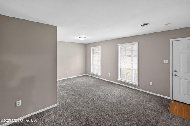 1027 Autumn Street, Jackson, MS 39212