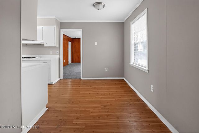 1027 Autumn Street, Jackson, MS 39212