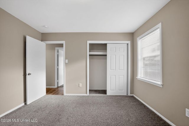 1027 Autumn Street, Jackson, MS 39212