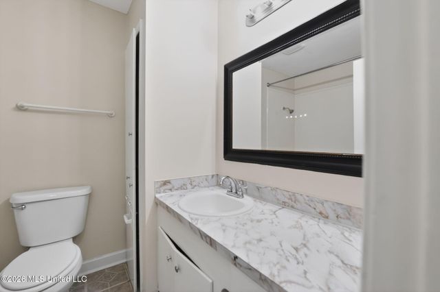 1027 Autumn Street, Jackson, MS 39212