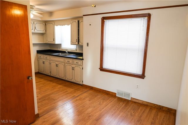 5979 Twin Lakes Drive, Parma, OH 44129