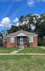 10726 Curtis Street, Detroit, MI 48221