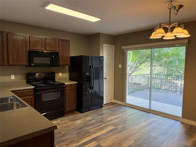 11524 Ashbrook DR, Manchaca, TX 78652