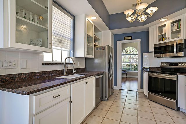 1226 SW Eagleglen Place Place, Stuart, FL 34997