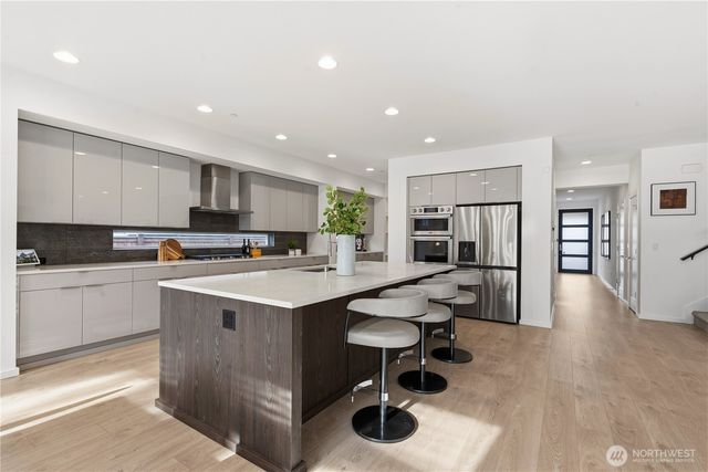 6563 SE 8th Place, Renton, WA 98059