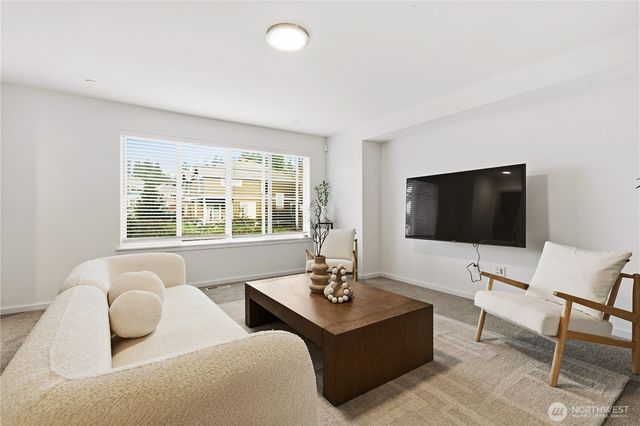 6563 SE 8th Place, Renton, WA 98059