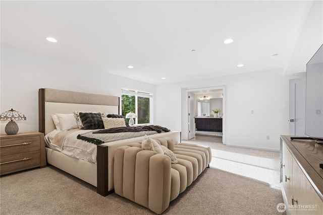 6563 SE 8th Place, Renton, WA 98059