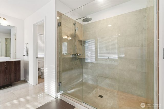 6563 SE 8th Place, Renton, WA 98059