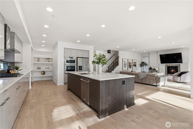 6563 SE 8th Place, Renton, WA 98059