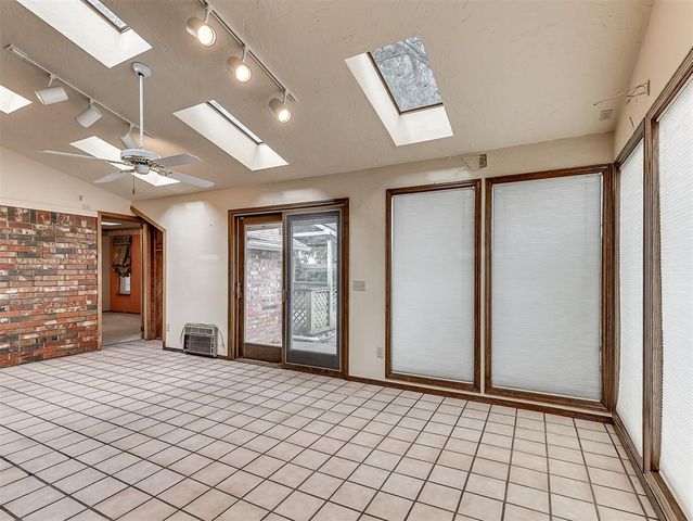 3713 N Bryan Avenue, Bethany, OK 73008