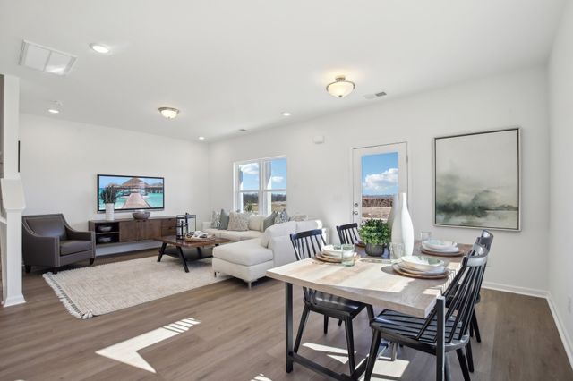 206 Martindale Ln, Clarksville, TN 37043