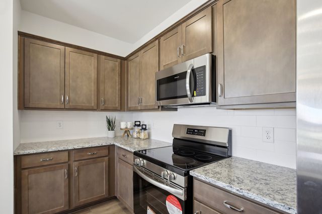 206 Martindale Ln, Clarksville, TN 37043