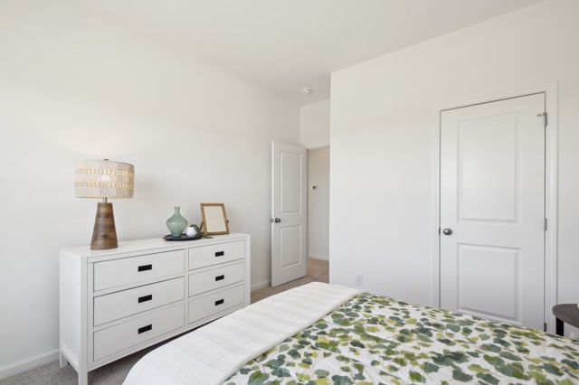 206 Martindale Ln, Clarksville, TN 37043