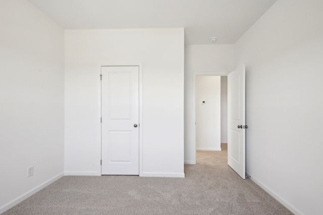 206 Martindale Ln, Clarksville, TN 37043