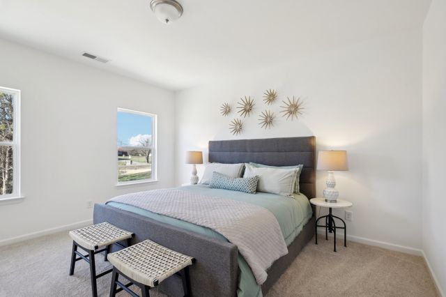 206 Martindale Ln, Clarksville, TN 37043