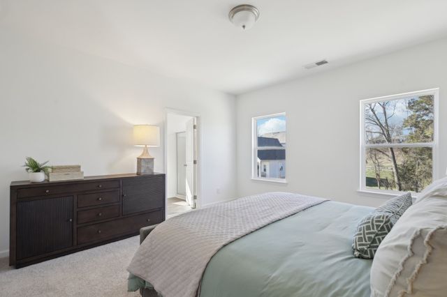 206 Martindale Ln, Clarksville, TN 37043