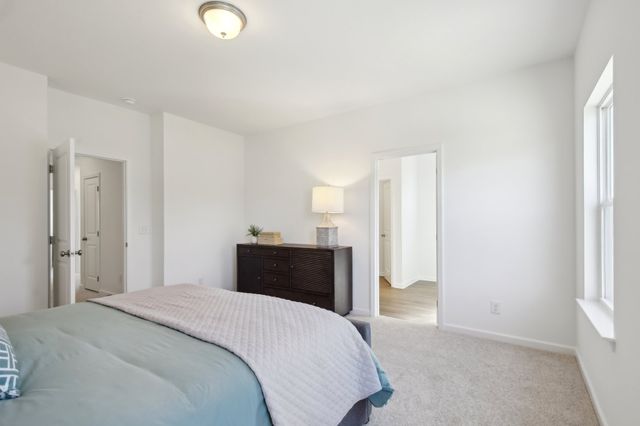 206 Martindale Ln, Clarksville, TN 37043