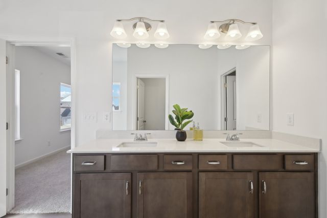 206 Martindale Ln, Clarksville, TN 37043