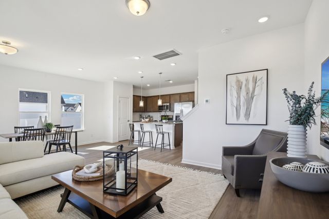 206 Martindale Ln, Clarksville, TN 37043