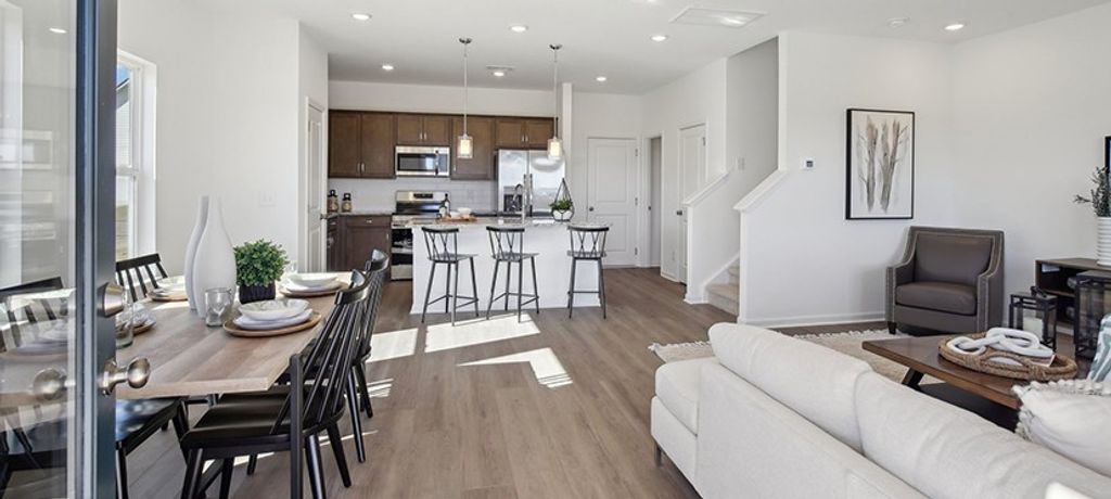 206 Martindale Ln, Clarksville, TN 37043