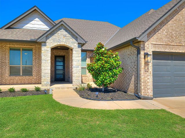 15605 Capri Lane, Edmond, OK 73013