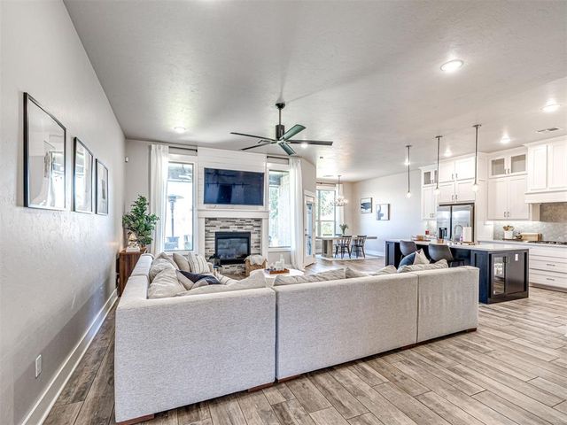 15605 Capri Lane, Edmond, OK 73013