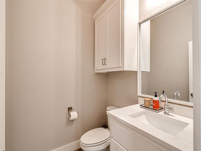 15605 Capri Lane, Edmond, OK 73013