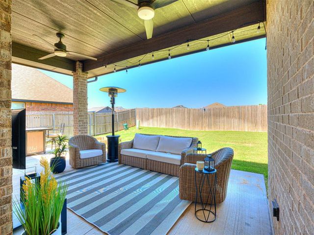 15605 Capri Lane, Edmond, OK 73013