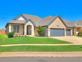 15605 Capri Lane, Edmond, OK 73013