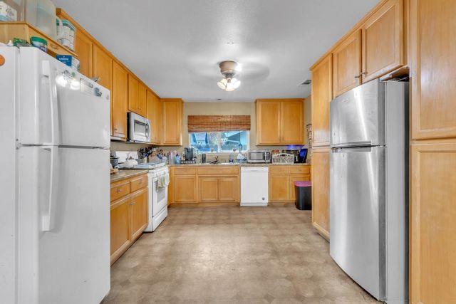 1908 Proctor Ave, West Sacramento, CA 95691