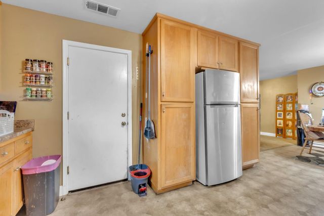 1908 Proctor Ave, West Sacramento, CA 95691