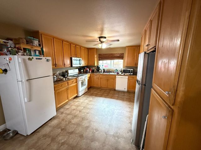 1908 Proctor Ave, West Sacramento, CA 95691