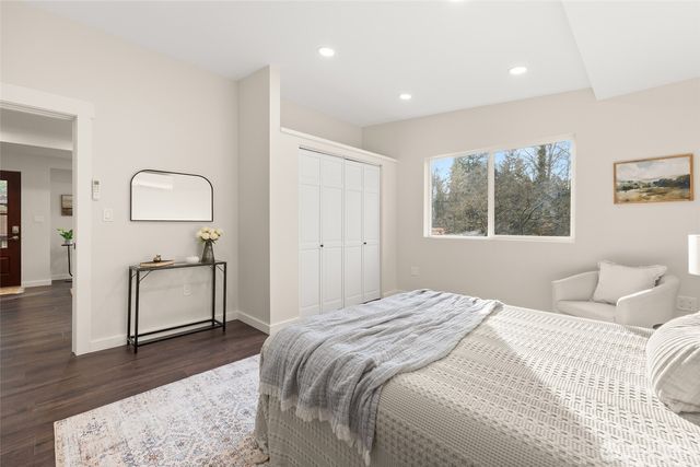 11828 Cove Road SW, Vashon, WA 98070