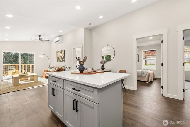 11828 Cove Road SW, Vashon, WA 98070