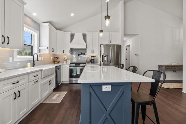 N2872 Balsdon DRIVE, Lake Geneva, WI 53147