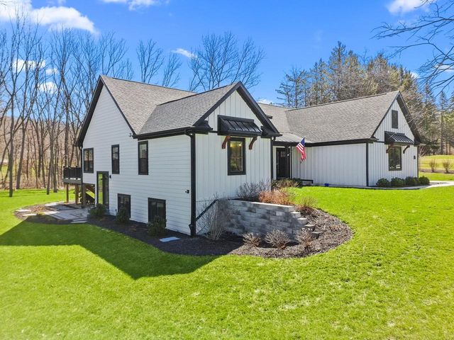 N2872 Balsdon DRIVE, Lake Geneva, WI 53147